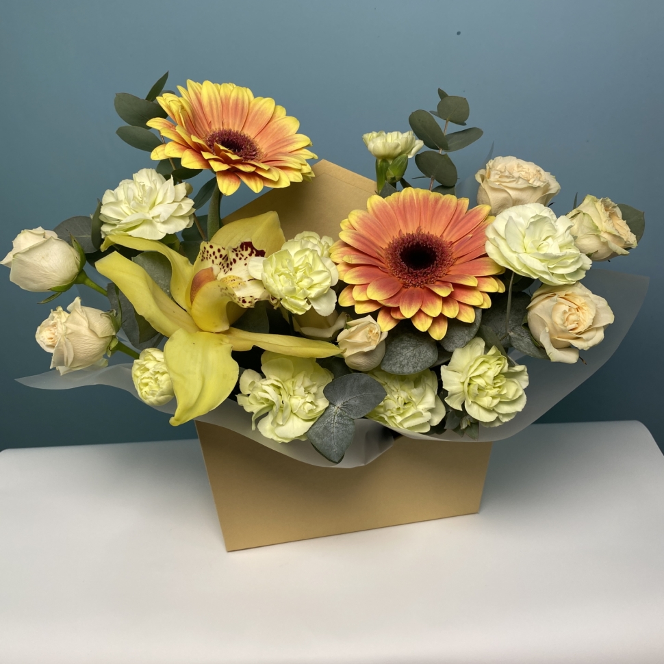 Композиция к 14 февраля "Яркая"