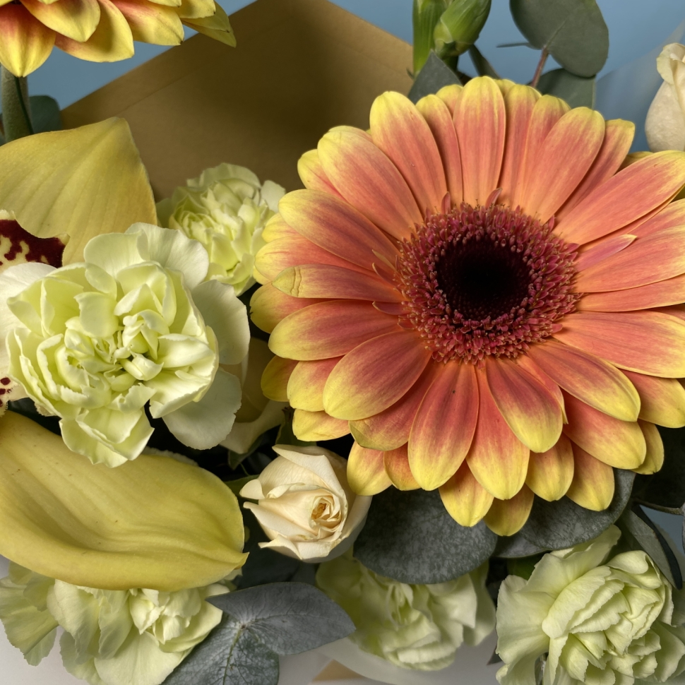 Композиция к 14 февраля "Яркая"