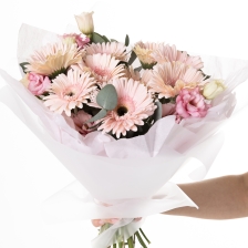 Весенний букет с герберами