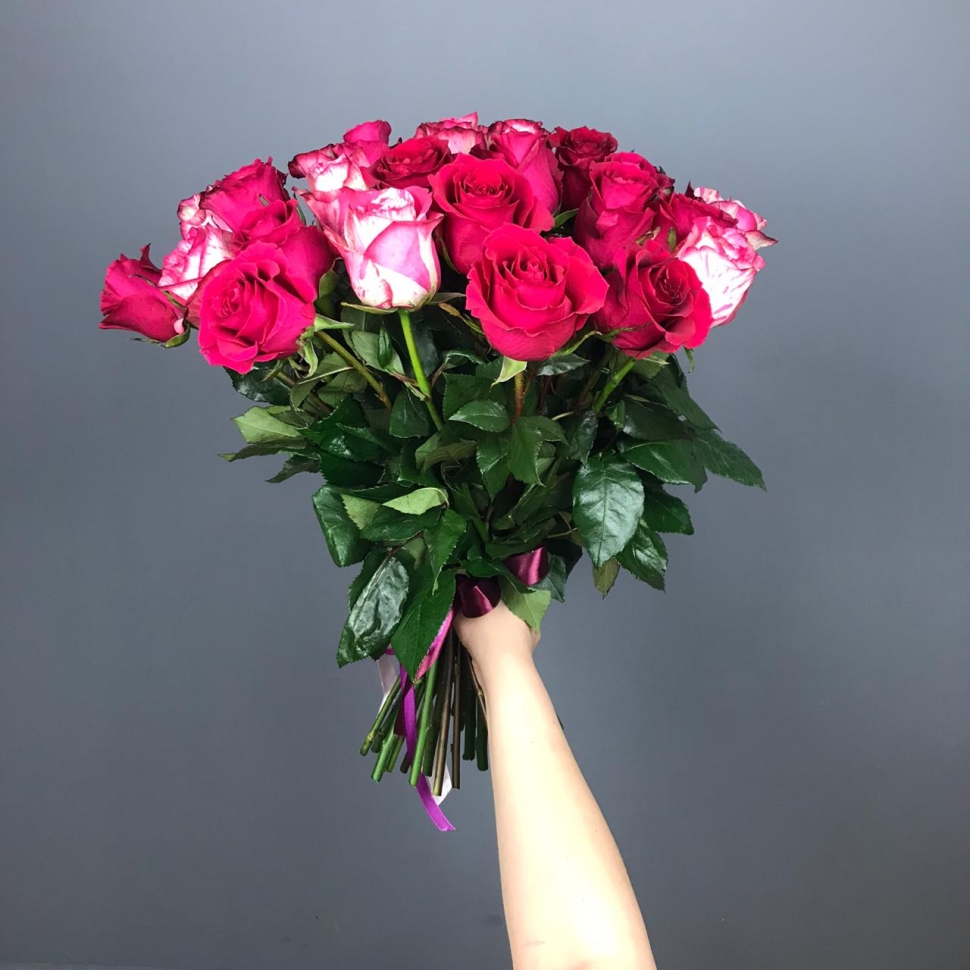 33 красные розы 60 см.