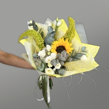 Букет сборный из подсолнуха, эустомы