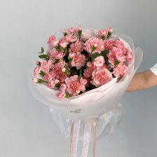 Букет из кустовой и голландской гвоздики