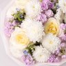 Букет из хризантем, роз и маттиол 