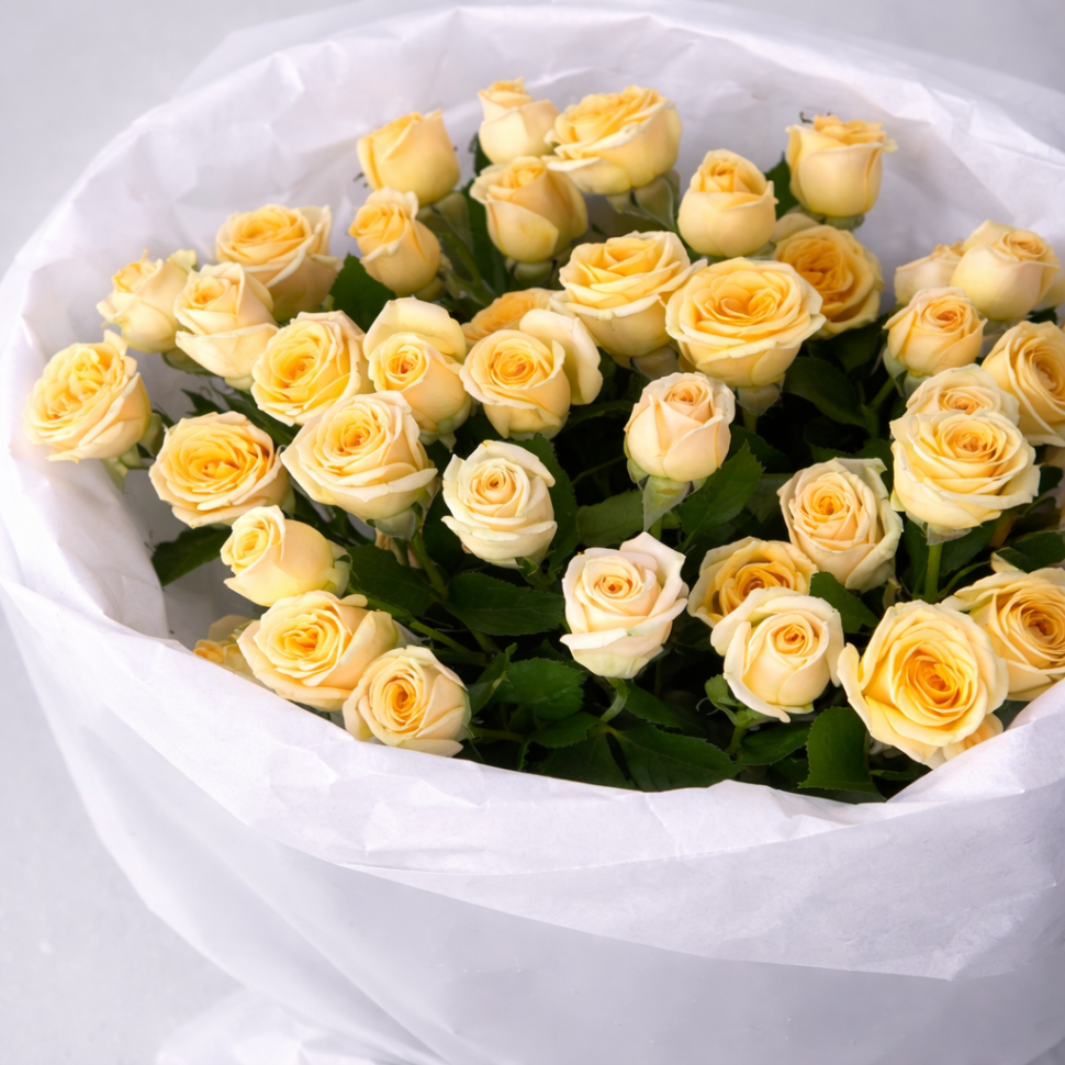 Букет из 11 кремовых кустовых роз