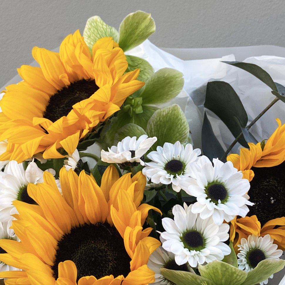 Букет с подсолнухами 